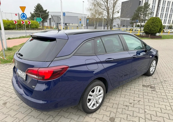 Opel Astra cena 34800 przebieg: 185296, rok produkcji 2017 z Krotoszyn małe 137